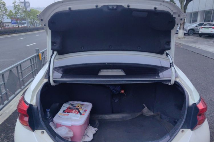 Used Toyota Levin 2017 Revised Dual-Engine 1.8H GS E-CVT Elite Sunroof Version China V Standard Trunk