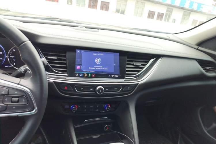 Used Buick Regal 2020 552T Luxury Version Audio And AC Panel