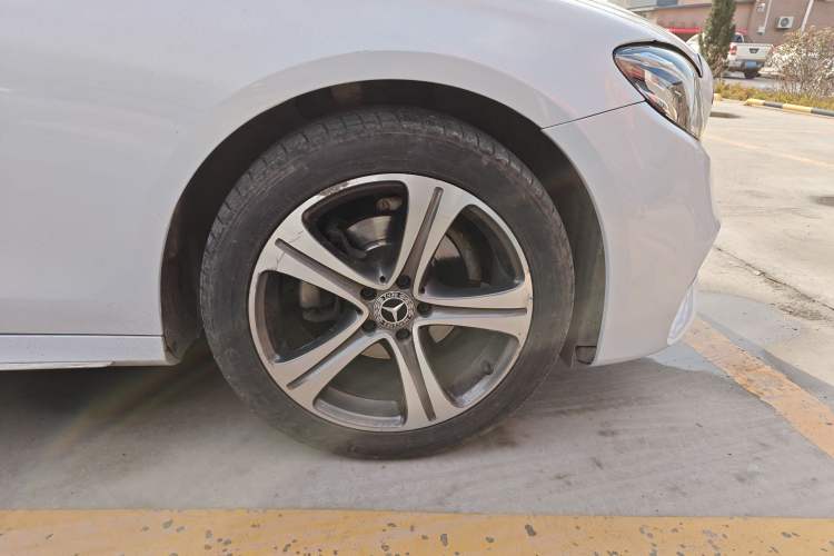 Used Mercedes-Benz E-Class 2016 E 200 L Sport Edition
