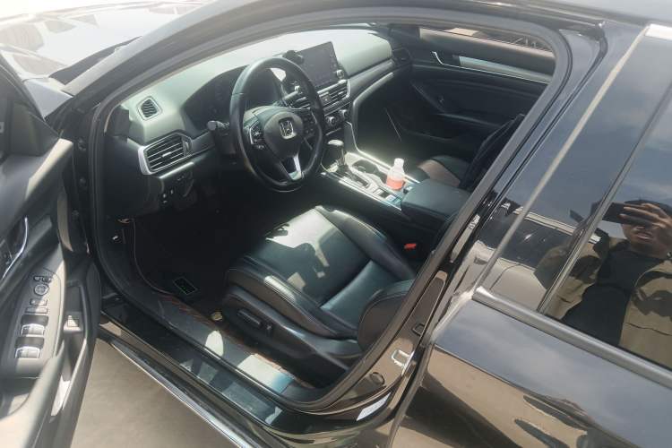 Used Honda Accord 2018 260TURBO Luxury Edition China VI Driver Seat
