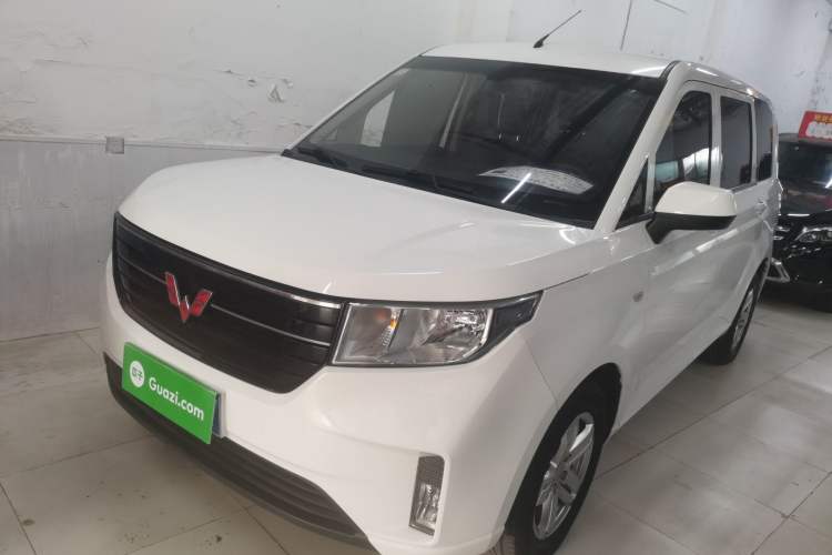 Used Wuling Hongguang PLUS 2019 1.5T Manual Comfort Version 7 Seats