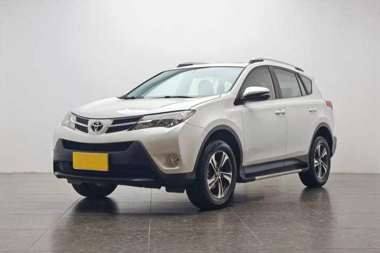 Used Toyota RAV4 2015 2.0L CVT Two-Wheel Drive Fashion Edition