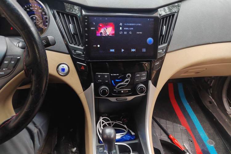 Used Hyundai Sonata 2013 2.4L Automatic Luxury Version China IV Standard
