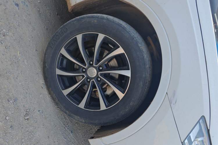 Used Zotye SR7 2016 1.5T Manual Cube Heart Edition China IV Standard
