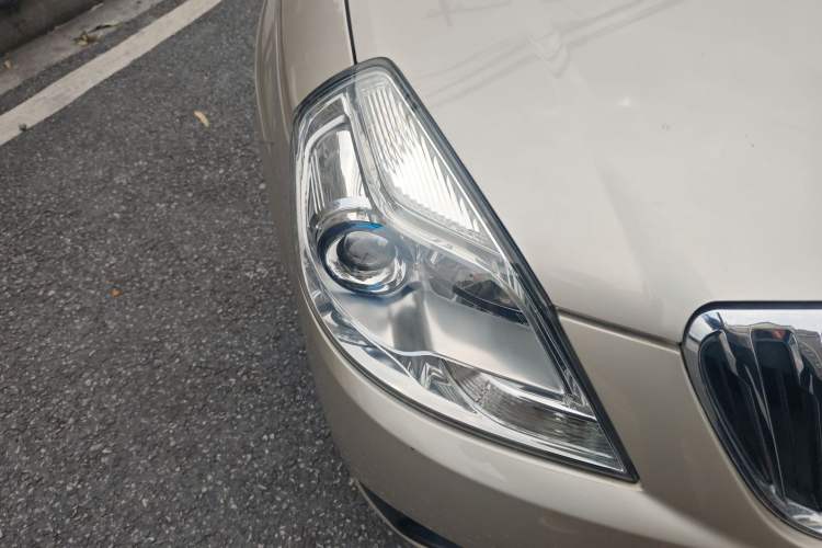 Used Buick Excelle 2013 1.5L Automatic Luxury Model Right Front Headlight