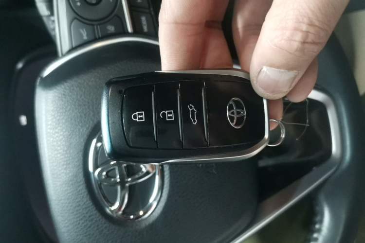 Used Toyota Venza 2023 2.0L CVT Two-Wheel Drive Prestige Version Interior 1