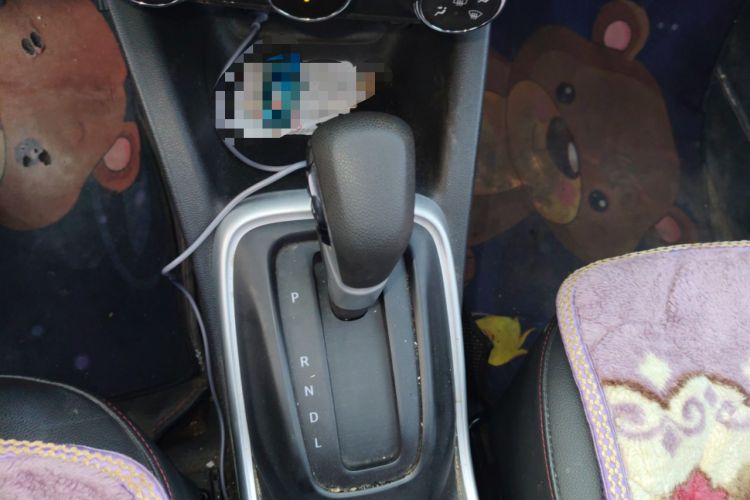 Used Chevrolet Trax 2019 Redline 325T Automatic Fun Edition China VI Standard Gear Lever