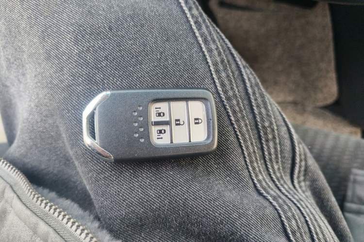 Used Honda Elysion 2016 2.4L Comfort Edition
