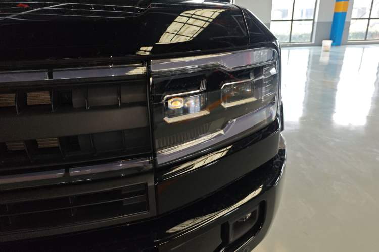 Used Formula Leopard 5 2025 TianShen Intelligent Driving Ultra Edition Left Front Headlight