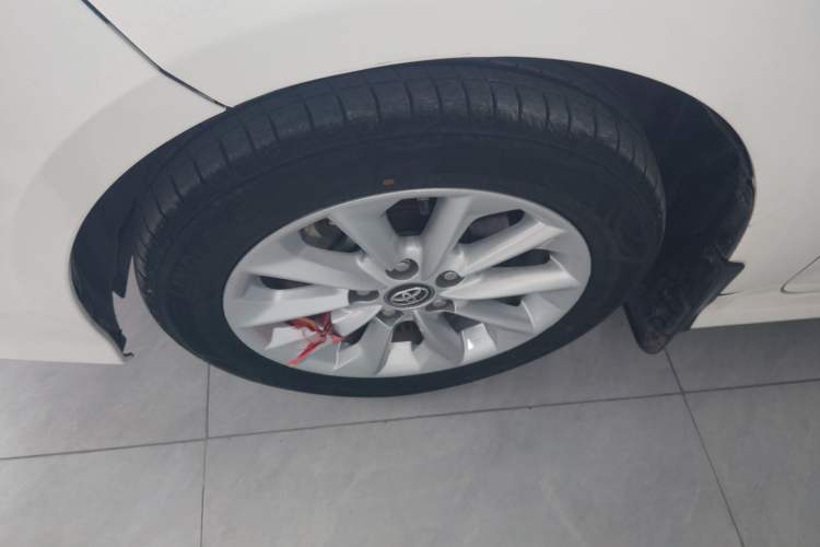 Used Toyota Corolla 2021 Dual-Motor 1.8L E-CVT Elite Edition Left Front Wheel Hub