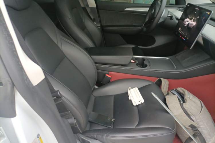 Used Tesla Model Y 2023 Long-Range All-Wheel-Drive Version