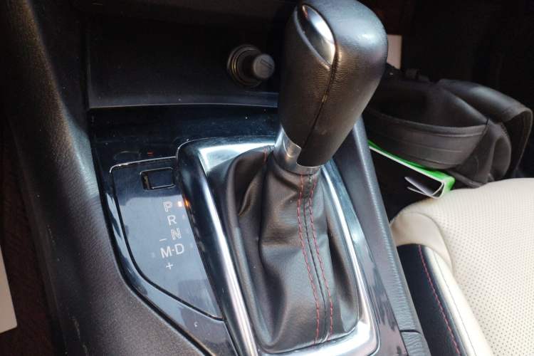 Used Mazda 3 Axela 2014 Sedan 2.0L Automatic Flagship Model Gear Lever