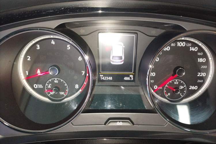 Used Volkswagen Tiguan L 2017 330TSI Automatic Two-Wheel Drive Luxury Edition Instrument Cluster