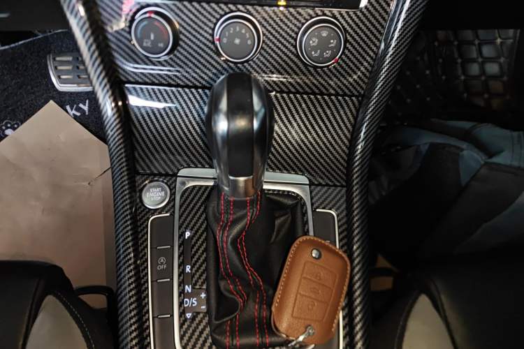 Used Volkswagen Golf 2019 280TSI DSG R-Line China VI Standard
