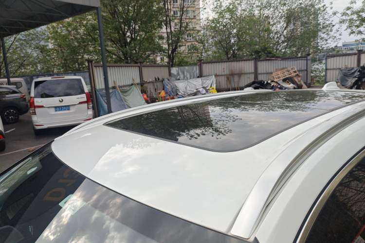 Used Volvo XC60 New Energy 2019 T8 E-Drive Hybrid Prestige Luxury Version China V Standard
