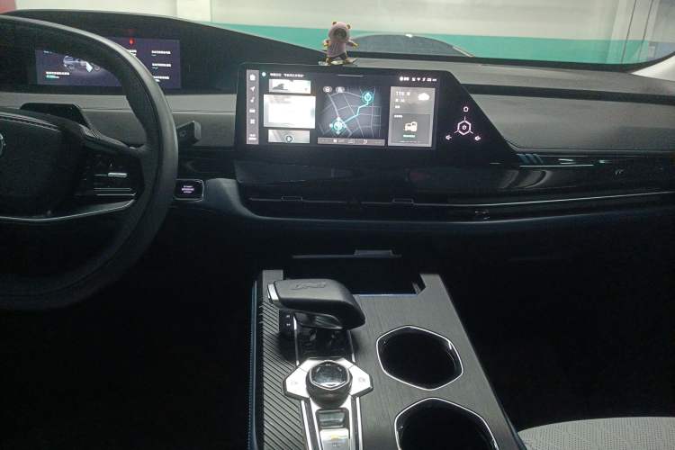 Used Changan UNI-K iDD 2022 Blue Whale iDD 130km 1.5T Excellence Model