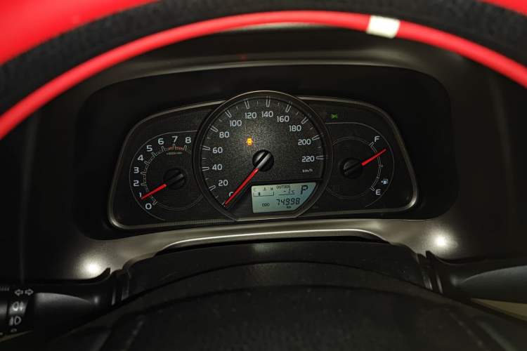 Used Toyota RAV4 2015 2.0L CVT Two-Wheel Drive Fashion Edition