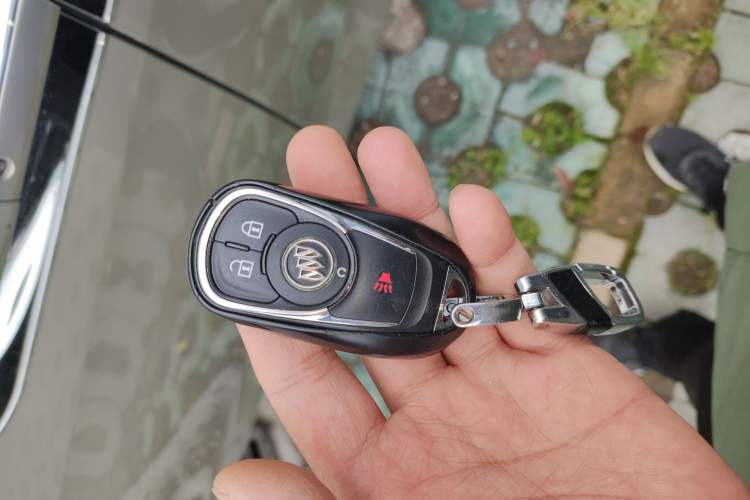 Used Buick GL8 2018 ES 28T Comfort Model China VI Standard