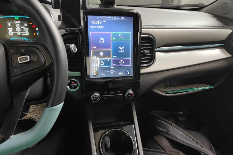 Used Chery Little Ant 2022 Sweet Pink Edition Half-Sugar Version Lithium Iron Phosphate 29.2 kWh 30 kW 301 km