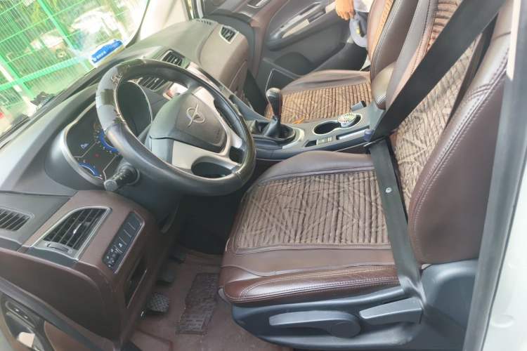 Used Haima V70 2016 2.0L Manual - Enjoyment Version 6 Seats