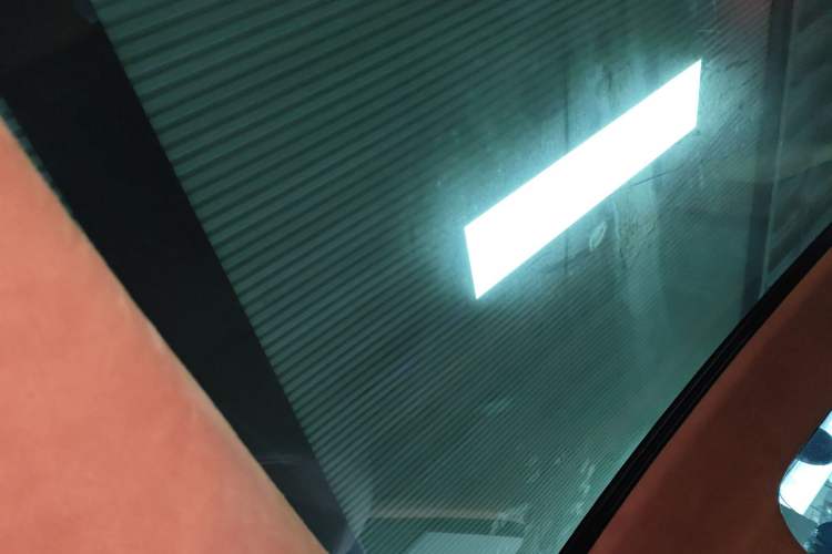 Used Hyptec HT 2025 825 Max Headliner