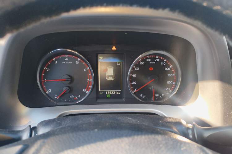 Used Toyota RAV4 2016 2.0L CVT 4x4 New Edition China V Standard