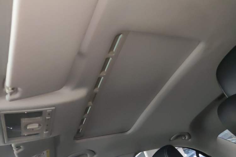 Used Volkswagen Santana 2016 1.6L Automatic Comfort Edition