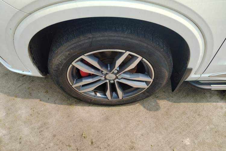 Used Geely Auto Monjaro 2019 Facelift 350T YAOXINGZHE Left Front Wheel Hub