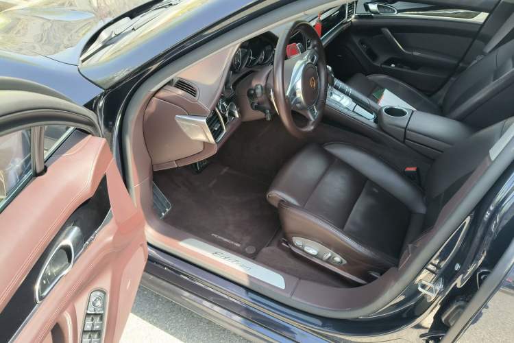 Used Porsche Panamera 2016 Panamera 4 Executive Edition 3.0T Driver Seat