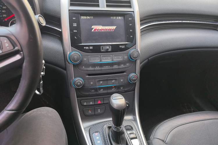 Used Chevrolet Malibu 2013 1.6T Automatic Luxury Edition Audio And AC Panel