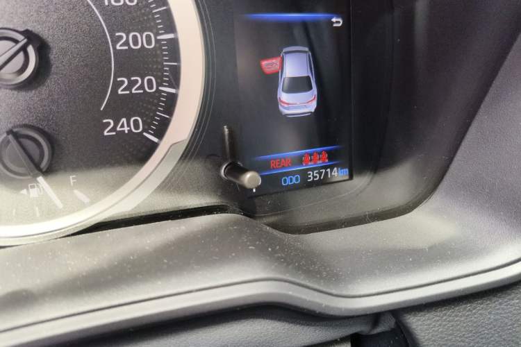 Used Toyota Levin 2021 2.0L Luxury Edition Odometer Close Up