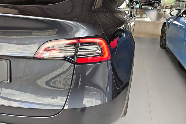 Used Tesla Model Y 2024 Rear-Wheel-Drive Version