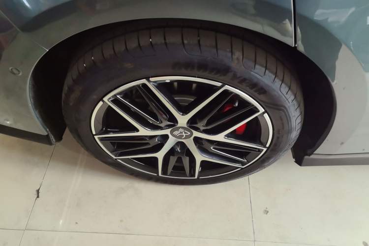 Used BYD Han L 2025 DM-p Four-Wheel-Drive LiDAR Flagship Model
