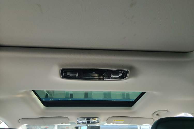 Used Roewe iMAX8 2021 400TGI Flagship Edition