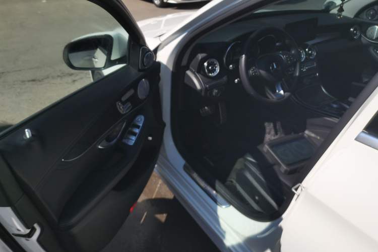 Used Mercedes-Benz C-Class 2015 Revised C 200 L Sport Edition
