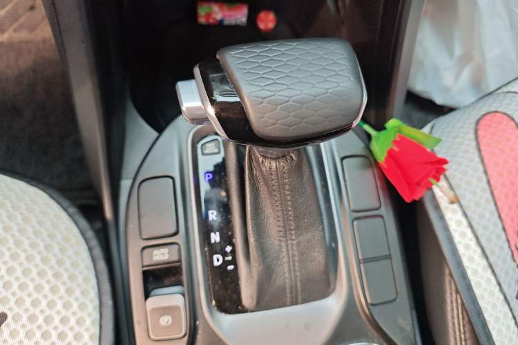 Used Hyundai Santa Fe 2013 2.4L Automatic Two-Wheel Drive Smart Version