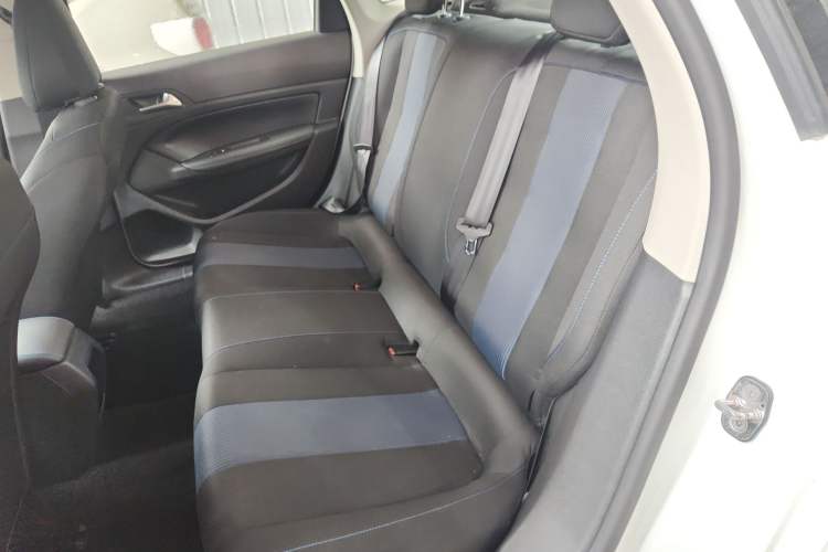 Used Peugeot 308 2019 1.6L Automatic Luxury Version China V Standard Left Rear Seat