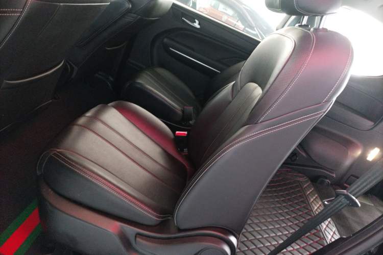 Used GAC Trumpchi M6 2021 270T DCT Luxury Edition (7-seater)
