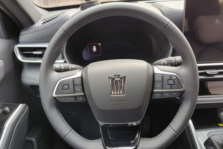 Used Toyota Crown Kluger 2026 Model 2.5L HEV All-Wheel-Drive Prestige Edition Steering Wheel