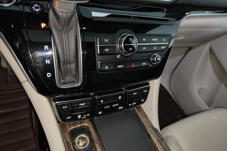 Used GAC Trumpchi M8 2018 320T Luxury Edition
