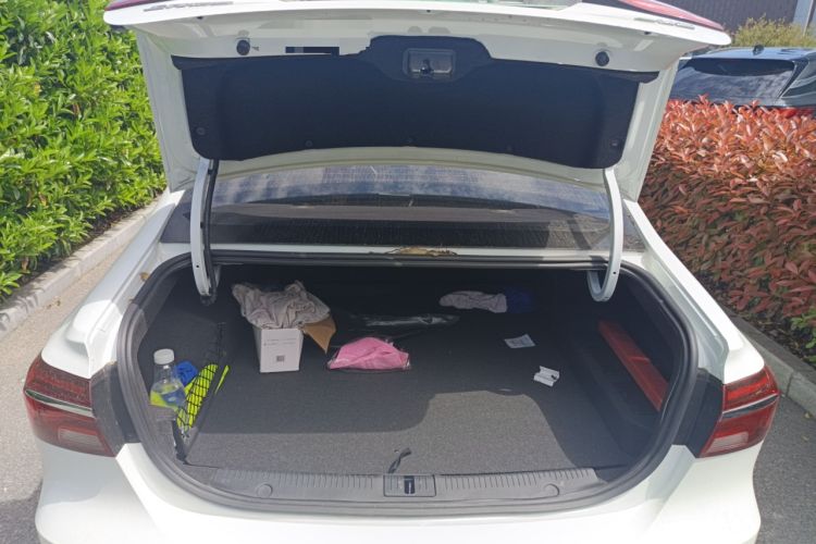 Used Roewe i6 New Energy 2017 45T Hybrid Connective Smart Luxury Edition