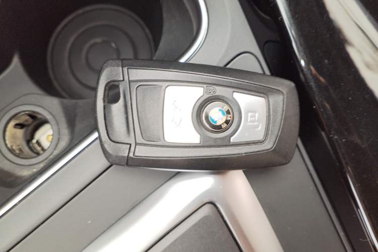 Used BMW 3 Series 2017 320Li Fashion Model
