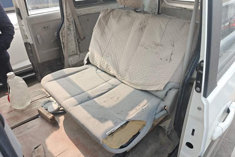 Used Jinbei New Hiace X30L 2016 1.5L Wealth Edition DLCG14 Left Rear Seat