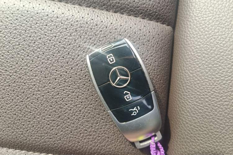 Used Mercedes-Benz GLE 2023 GLE 350 4MATIC Stylish Model
