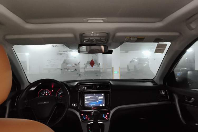 Used Haval H6 2015 Sport Edition 1.5T Automatic Two-Wheel Drive Luxury Model