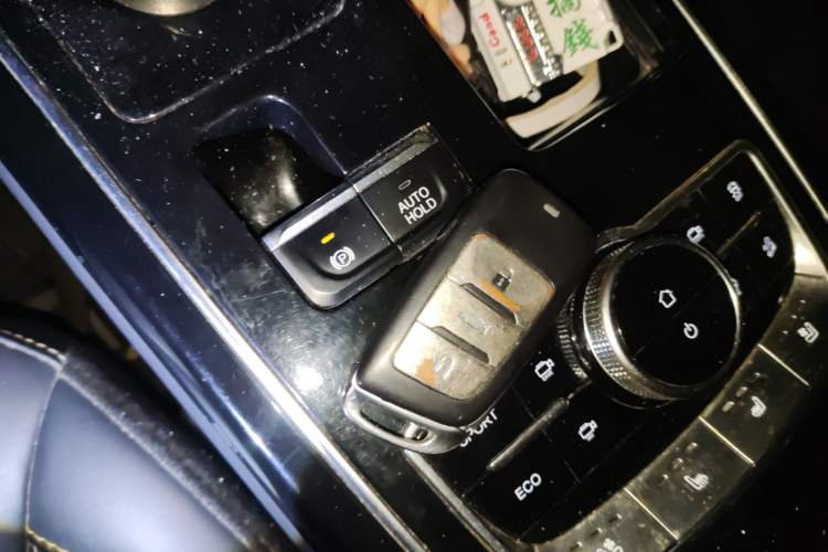 Used CHANGAN OSHAN COS1 2020 GT 2.0T Automatic Fashionable Smart Connect 6-Seater