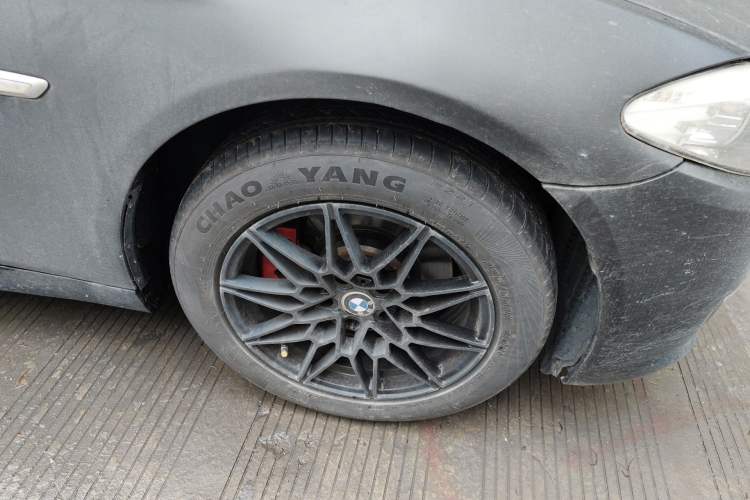 Used BMW 5 Series 2013 525Li Leading Model