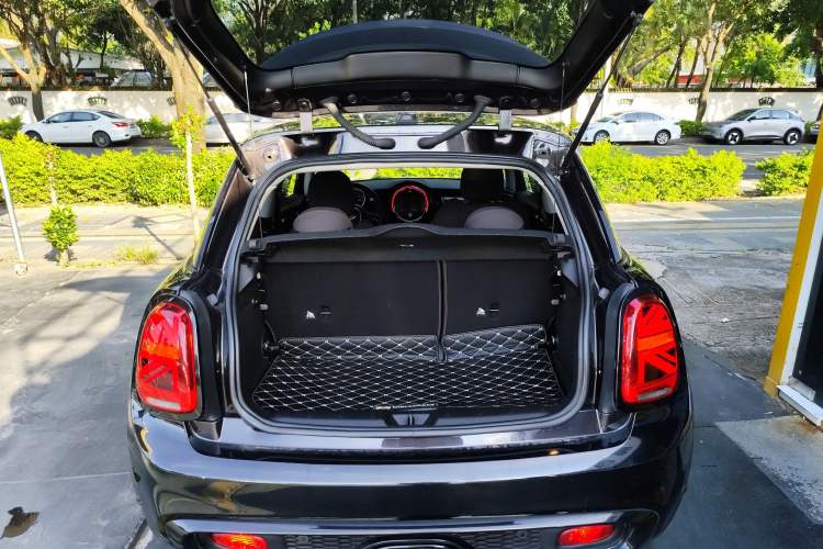 Used MINI MINI 2014 2.0T COOPER S Fun