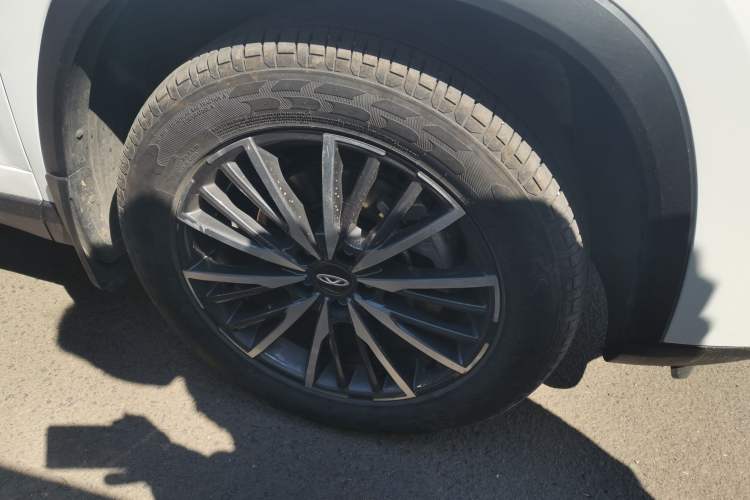 Used Chery Tiggo 8 2024 Honor Edition 230TCI Manual Advanced Version 5 Seats Right Front Wheel Hub