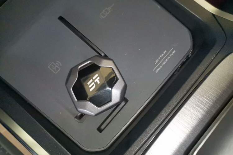 Used JETOUR Traveler 2023 2.0T All-Wheel Drive CrossPRO+